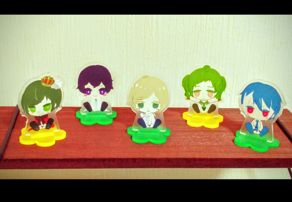 おすわりアクリルスタンド