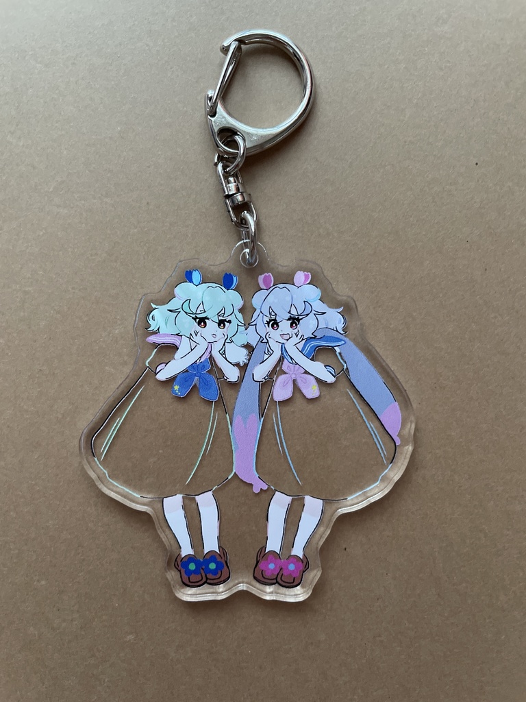 シュプカ透明アクリルキーホルダー