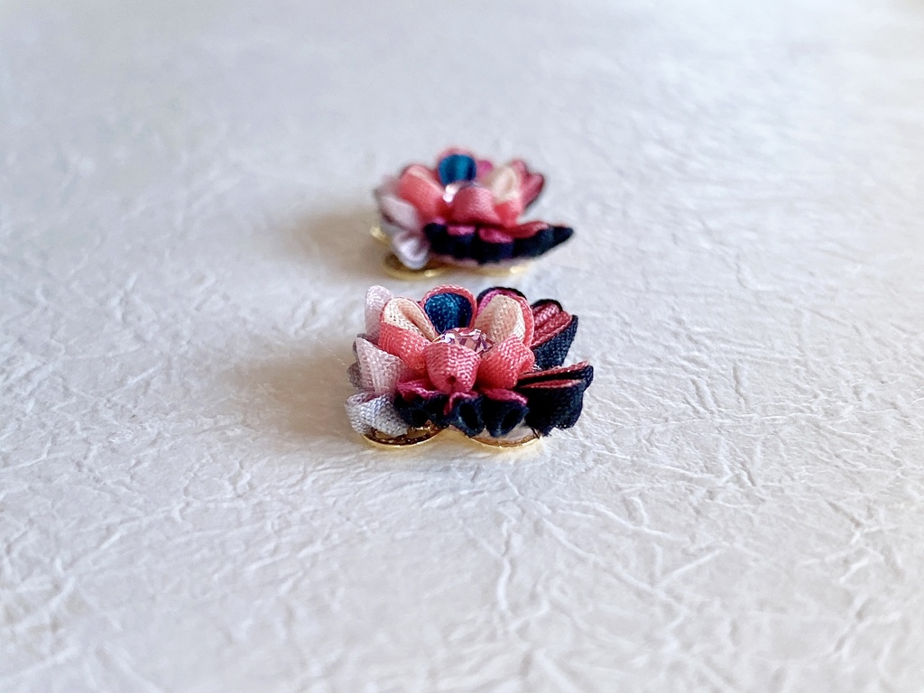 刀剣男士イメージつまみ細工ピアス/イヤリング『蝶々』