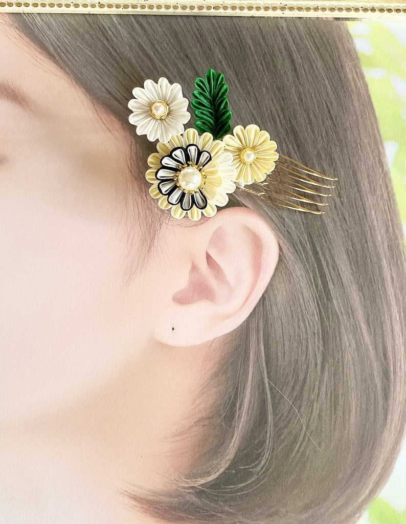 刀剣男士イメージ つまみ細工ヘアコーム『雛菊』