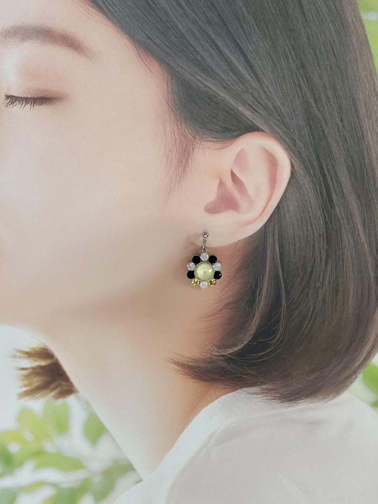 刀剣男士イメージ ビジューピアス/イヤリング 『閃々』