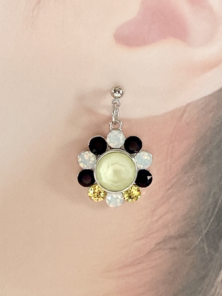 刀剣男士イメージ ビジューピアス/イヤリング 『閃々』