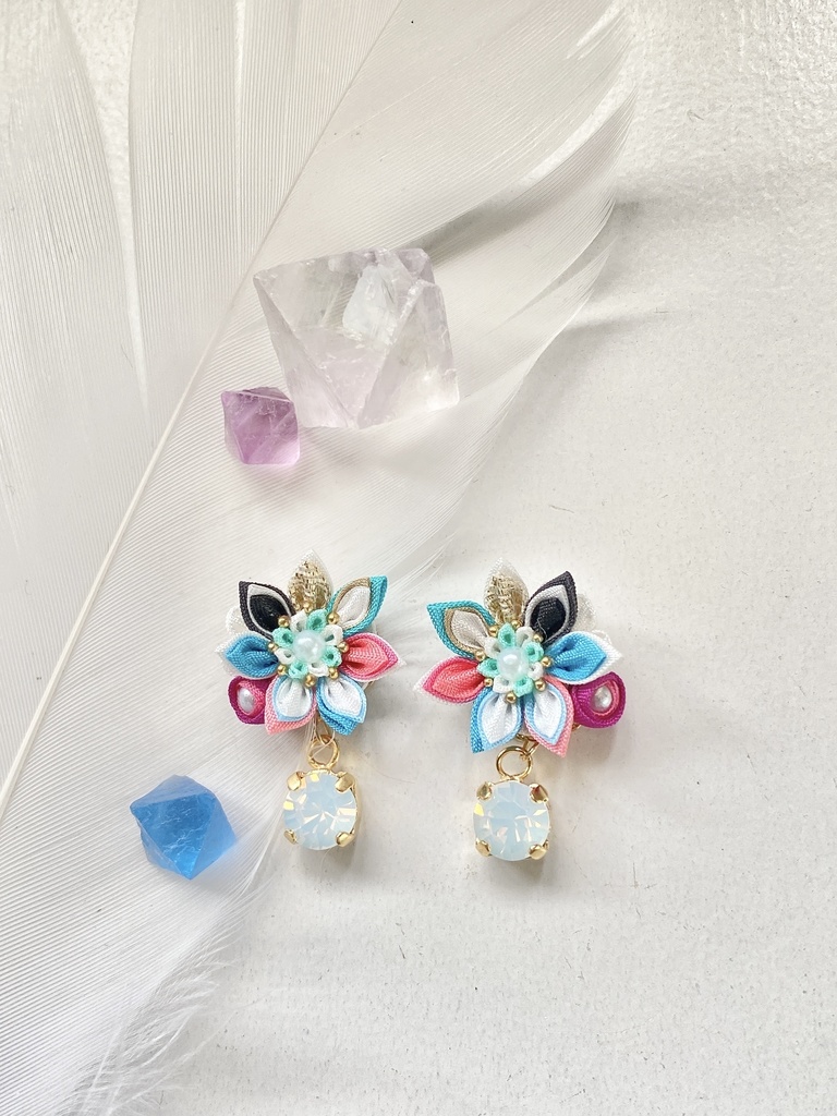 刀剣男士イメージ つまみ細工 小さなお花ピアス/イヤリング (改) 其の肆