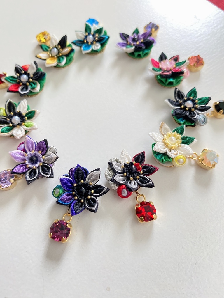 刀剣男士イメージ つまみ細工 小さなお花ピアス/イヤリング (改) 其の伍