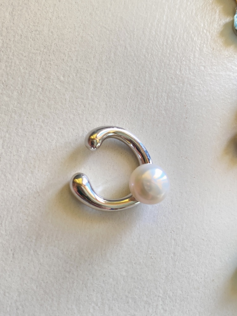 刀剣男士イメージ つまみ細工 小さなお花(雛菊)ピアス/イヤリング (イヤーカフ付き)