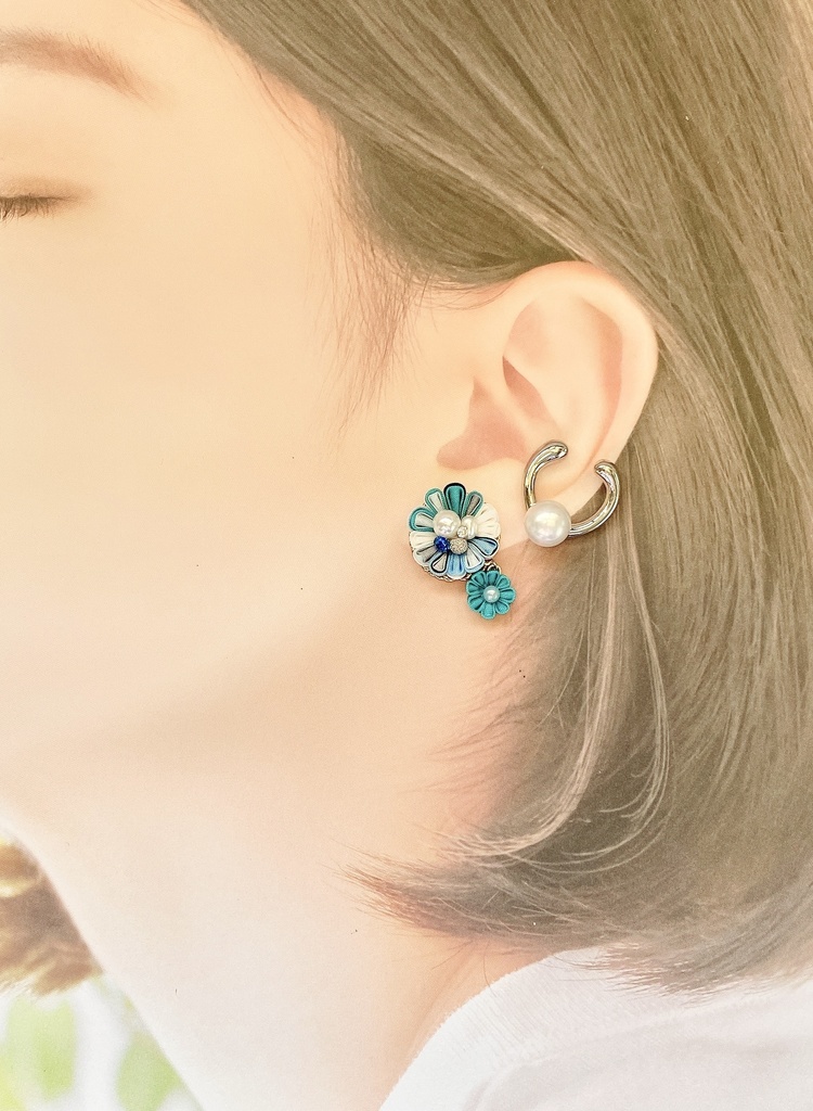 刀剣男士イメージ つまみ細工 小さなお花(雛菊)ピアス/イヤリング (イヤーカフ付き)