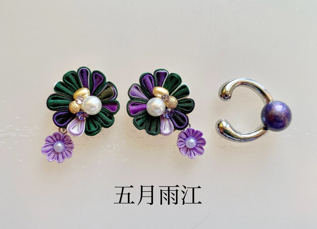 刀剣男士イメージ つまみ細工 小さなお花(雛菊)ピアス/イヤリング (イヤーカフ付き)