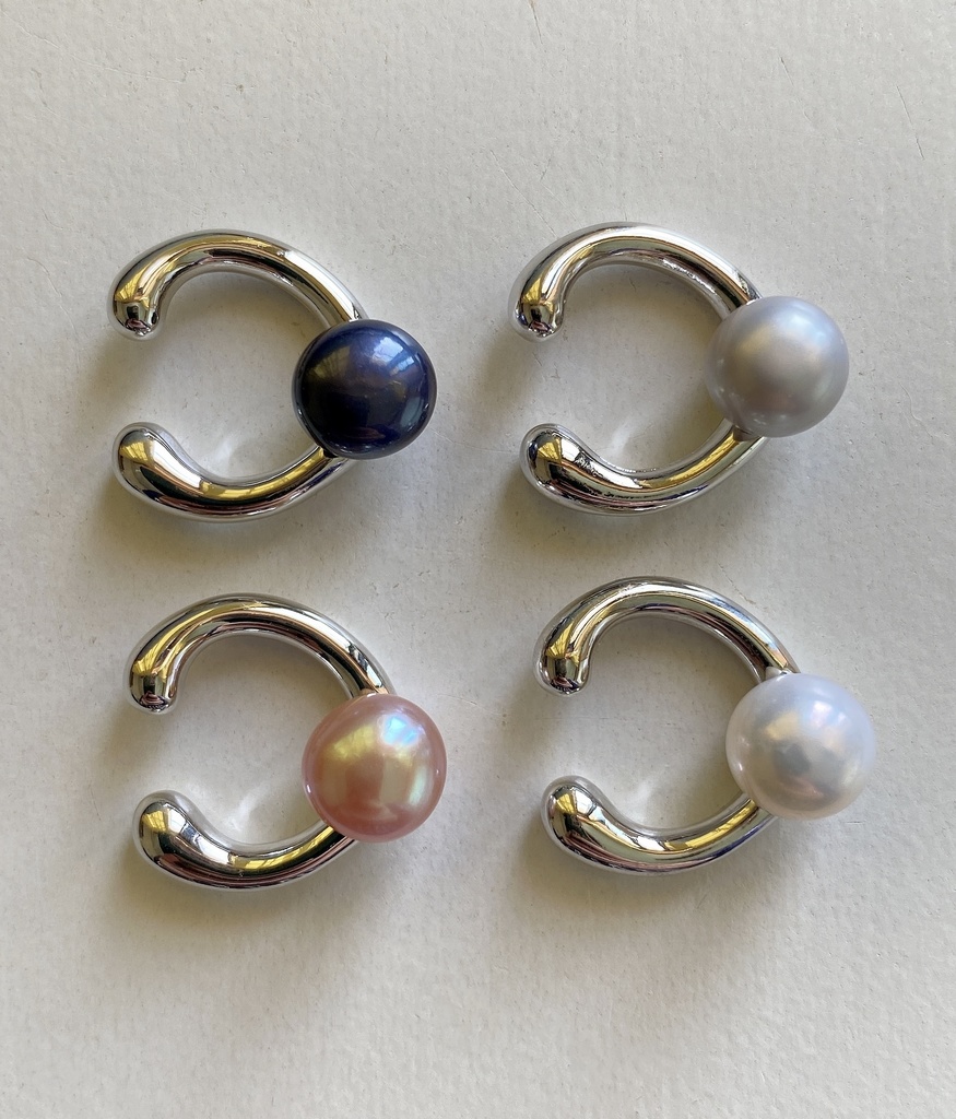 刀剣男士イメージ つまみ細工 小さなお花(雛菊)ピアス/イヤリング (イヤーカフ付き)