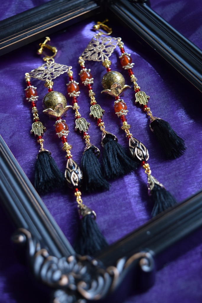 加持の衣鉢 イヤリング