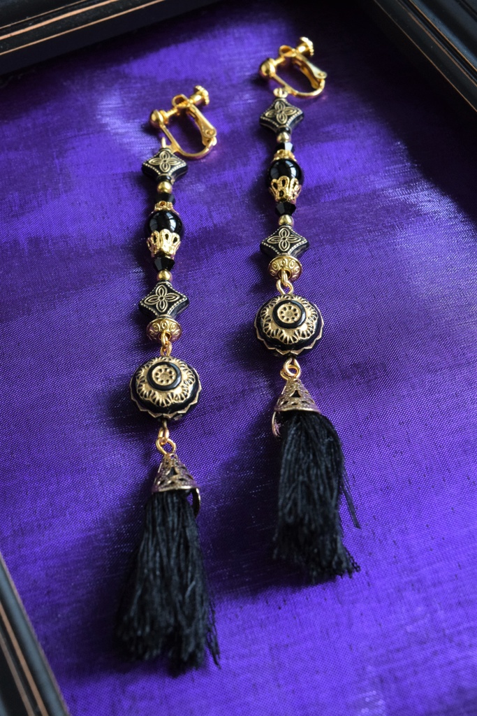 凛乎の屏息 イヤリング