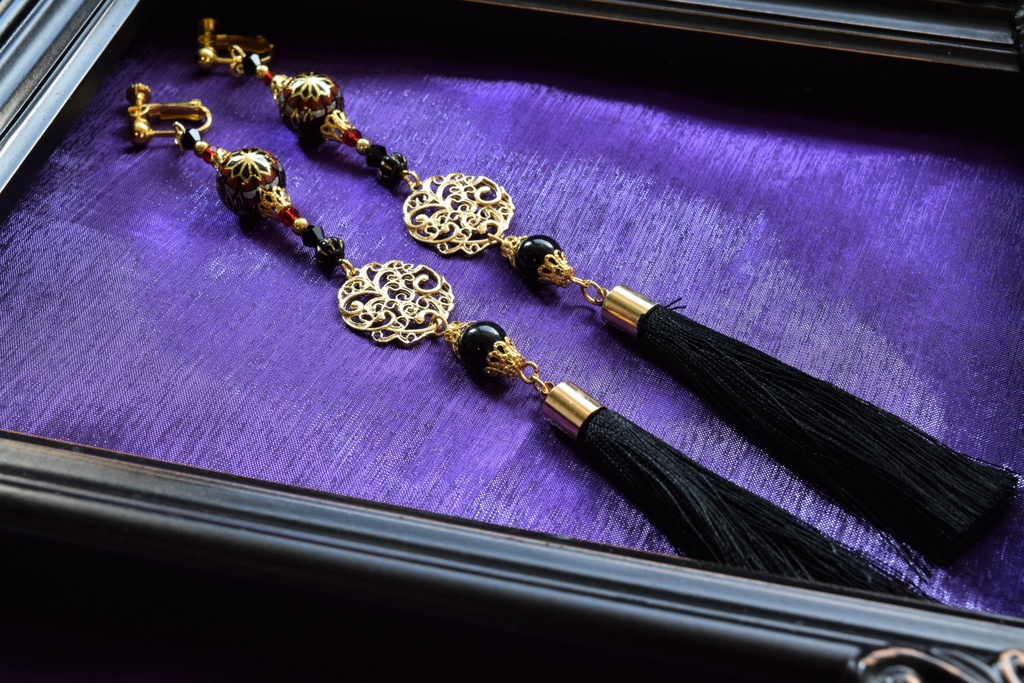 恒星の塵尾 イヤリング