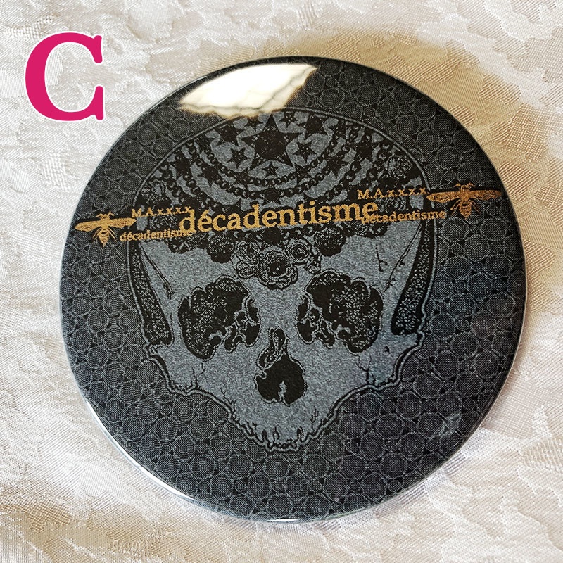 黒と白と金のしゃれこうべ*缶バッジ