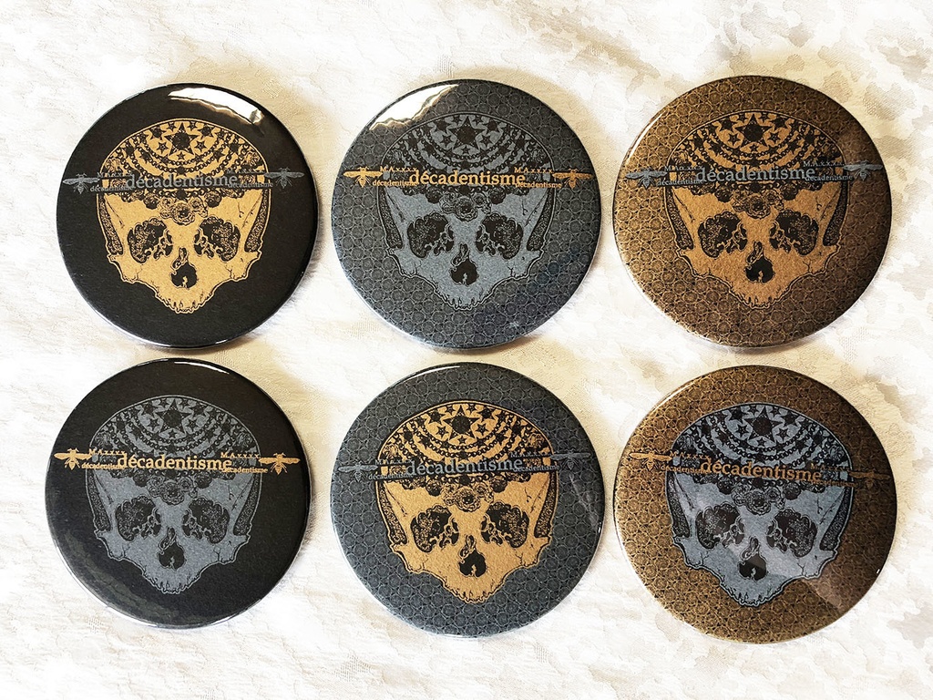 黒と白と金のしゃれこうべ*缶バッジ