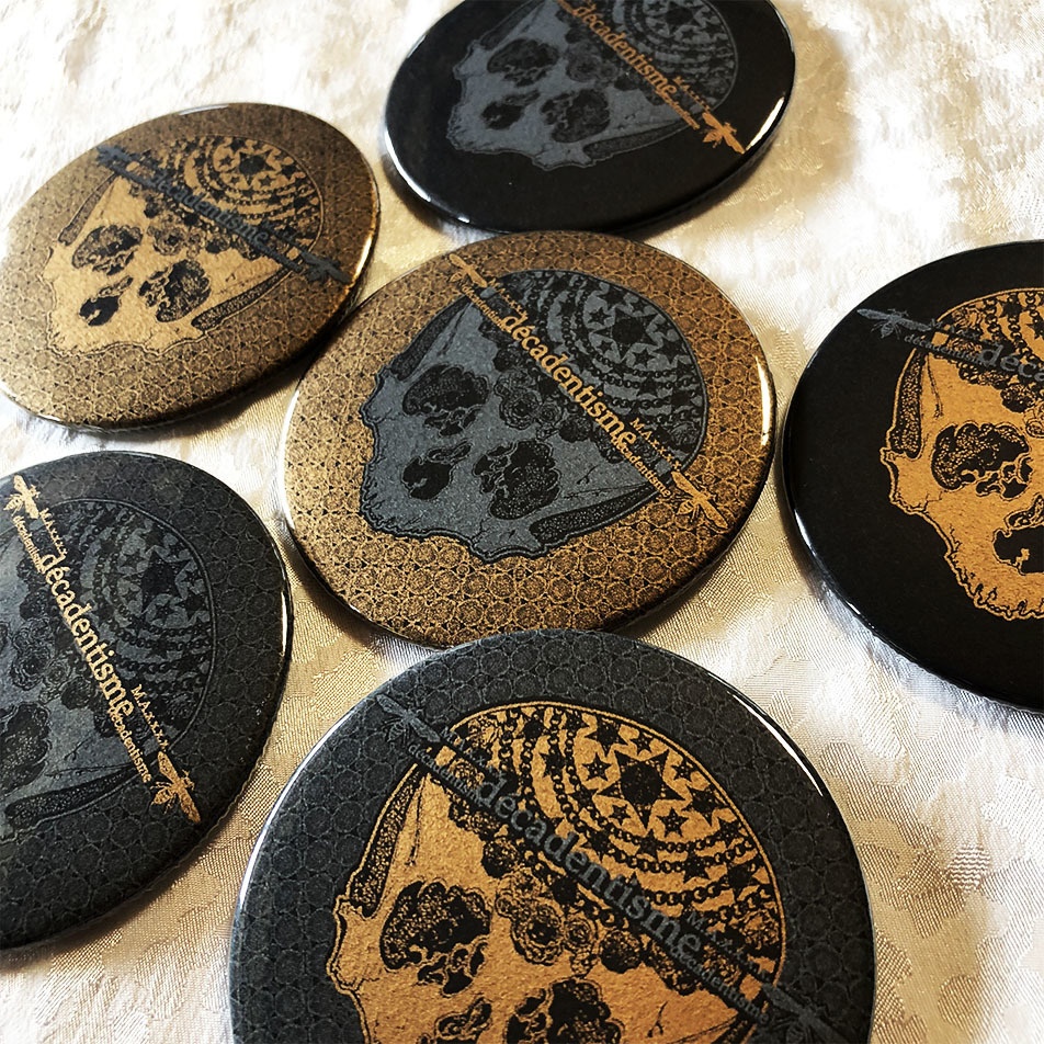 黒と白と金のしゃれこうべ*缶バッジ