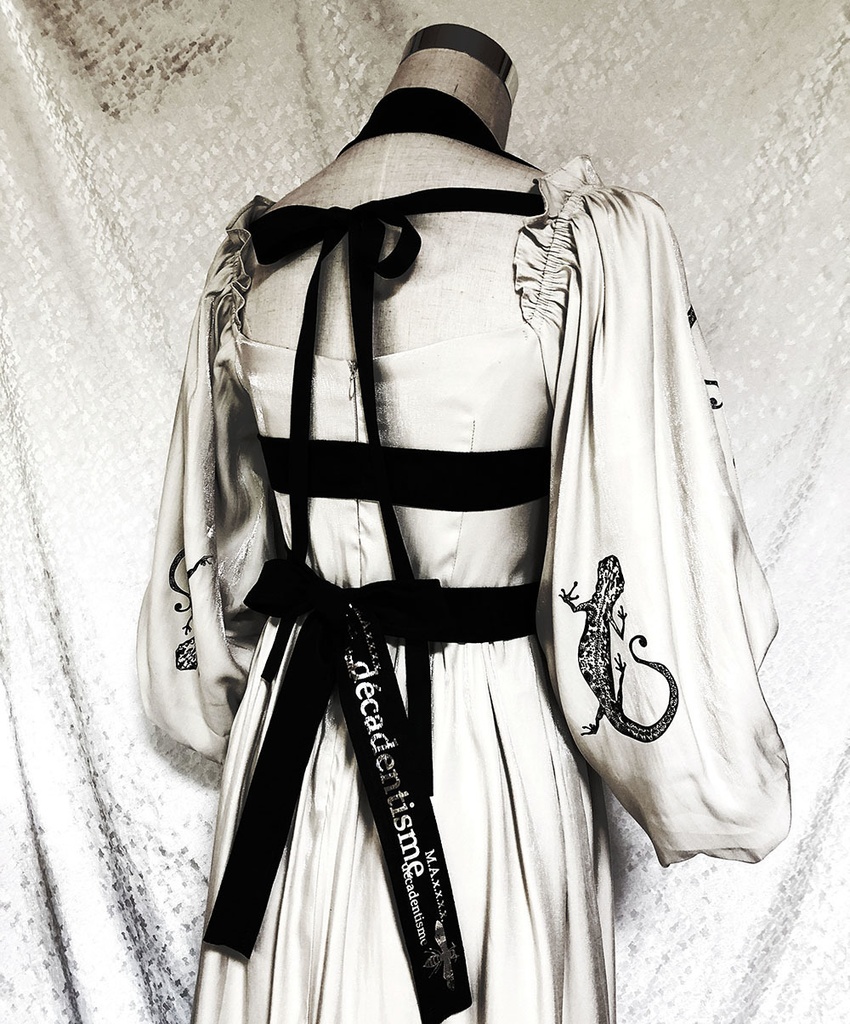 ヤモリのRomantiqueドレス【アイボリー】