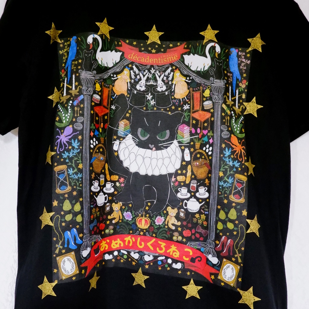 おめかしくろねこのTシャツ