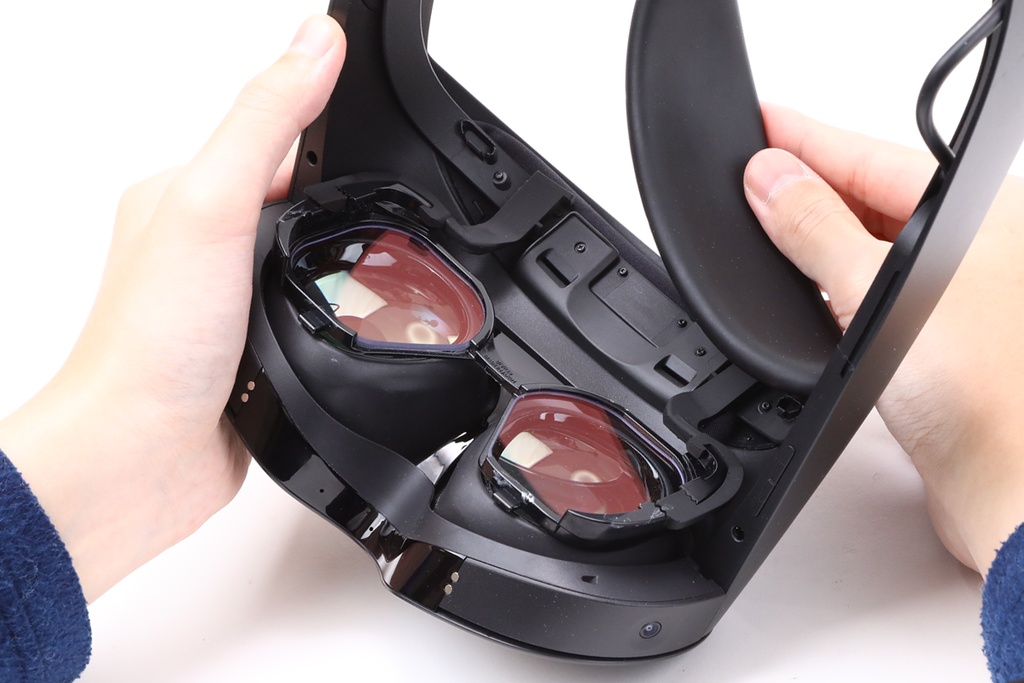 VRsatile Meta Quest Pro専用アタッチメント