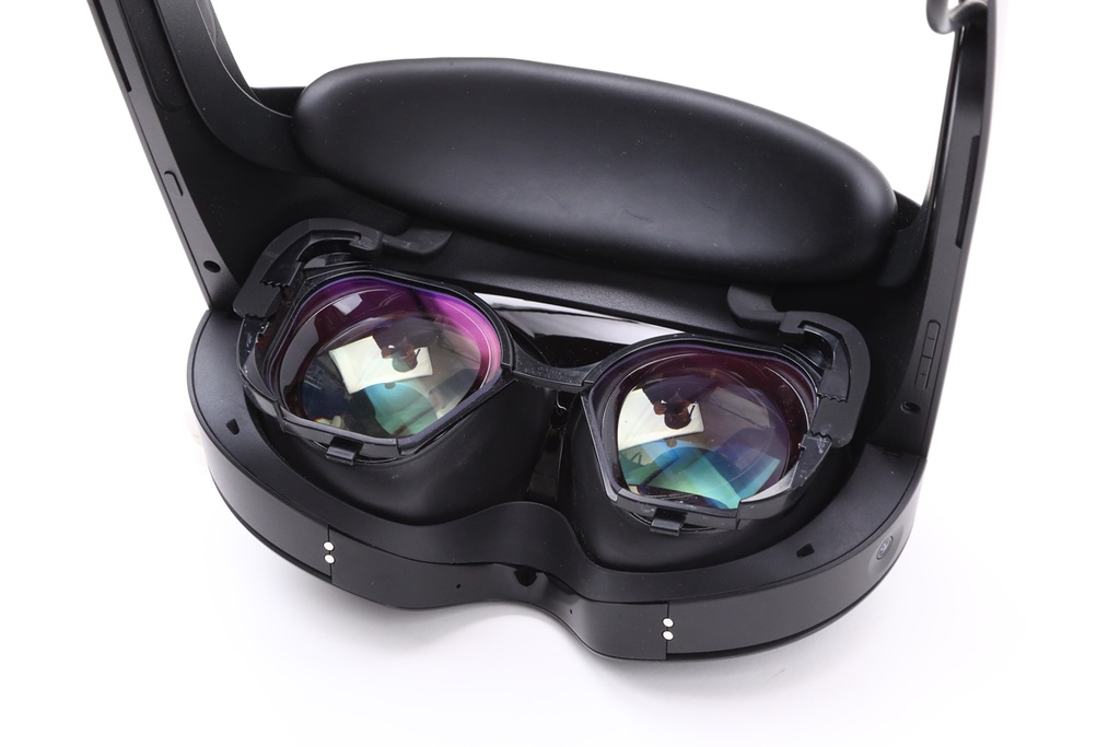 VRsatile Meta Quest Pro専用アタッチメント