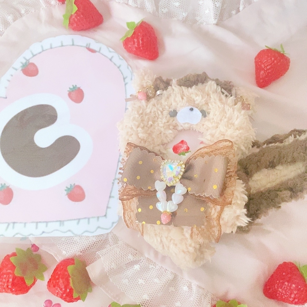 〘 いつぬい用〙いちごリスさん