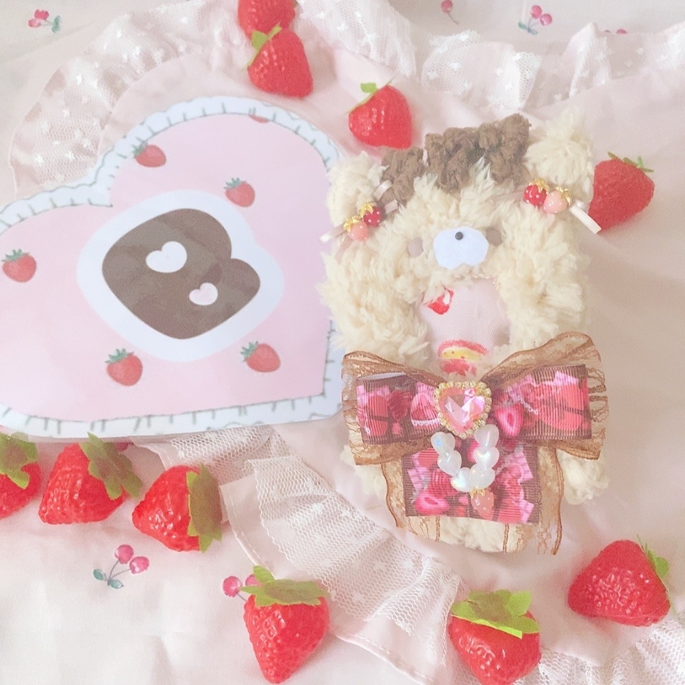 〘 いつぬい用〙いちごリスさん