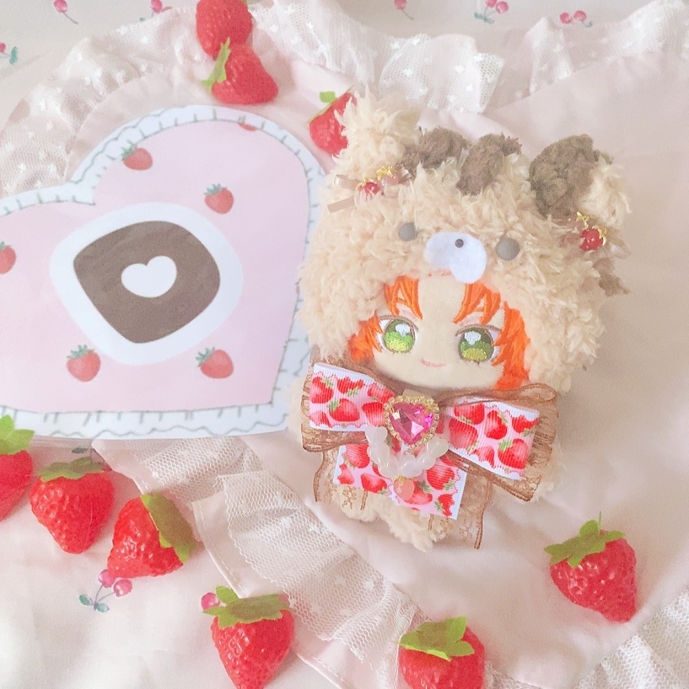 〘 いつぬい用〙いちごリスさん