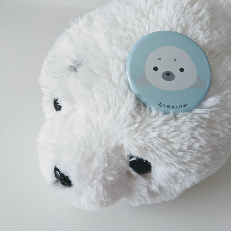 まるるのデザインガーデン アザラシ モチちゃん 缶バッジ