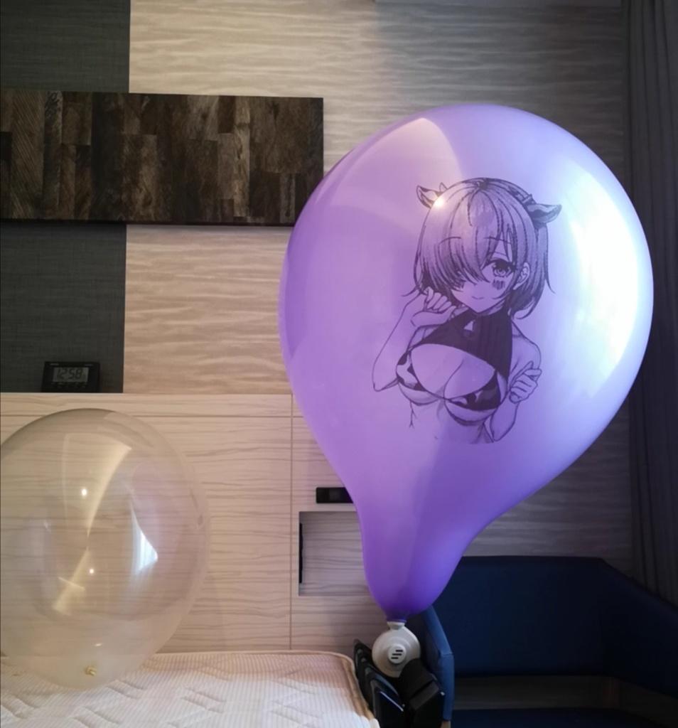 マシュ風船割り動画 Pump to pop video (Mashu balloon)