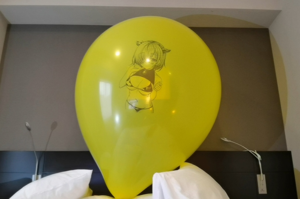 マシュ風船割り動画 Pump to pop video (Mashu balloon)