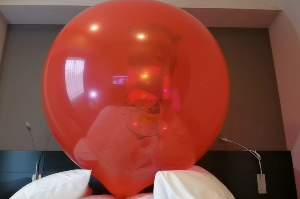 マシュ風船割り動画 Pump to pop video (Mashu balloon)