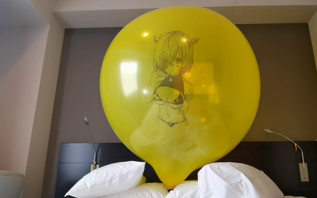 マシュ風船割り動画 Pump to pop video (Mashu balloon)
