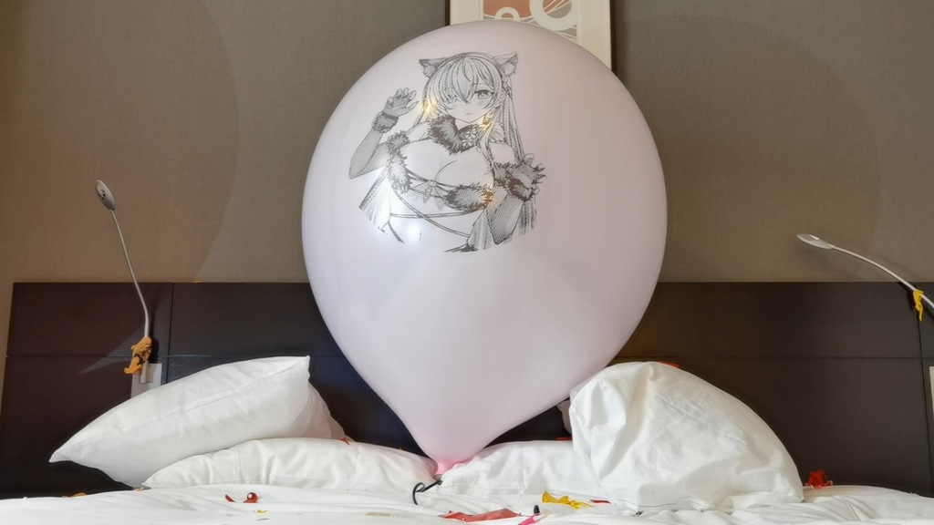 アナスタシア風船 割り動画