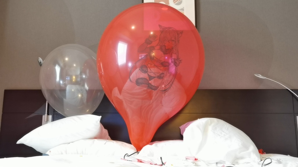 アナスタシア風船 割り動画