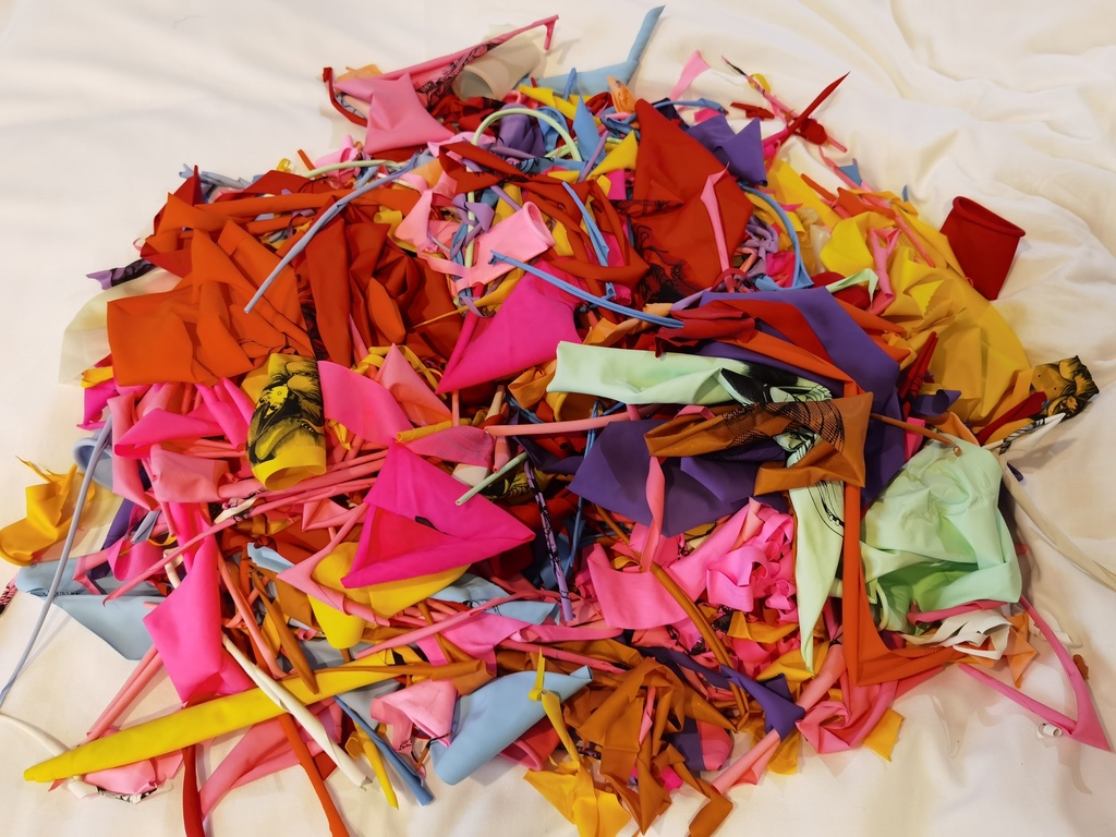 例の風船 The Balloon