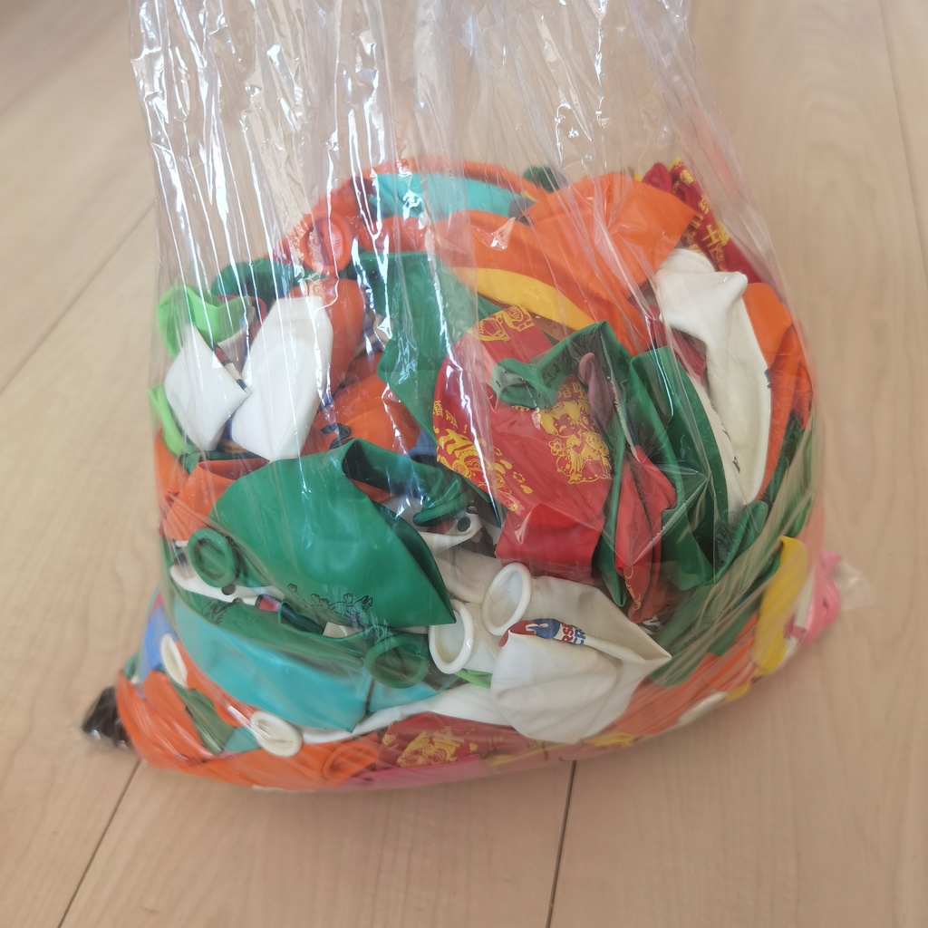 例の風船 The Balloon