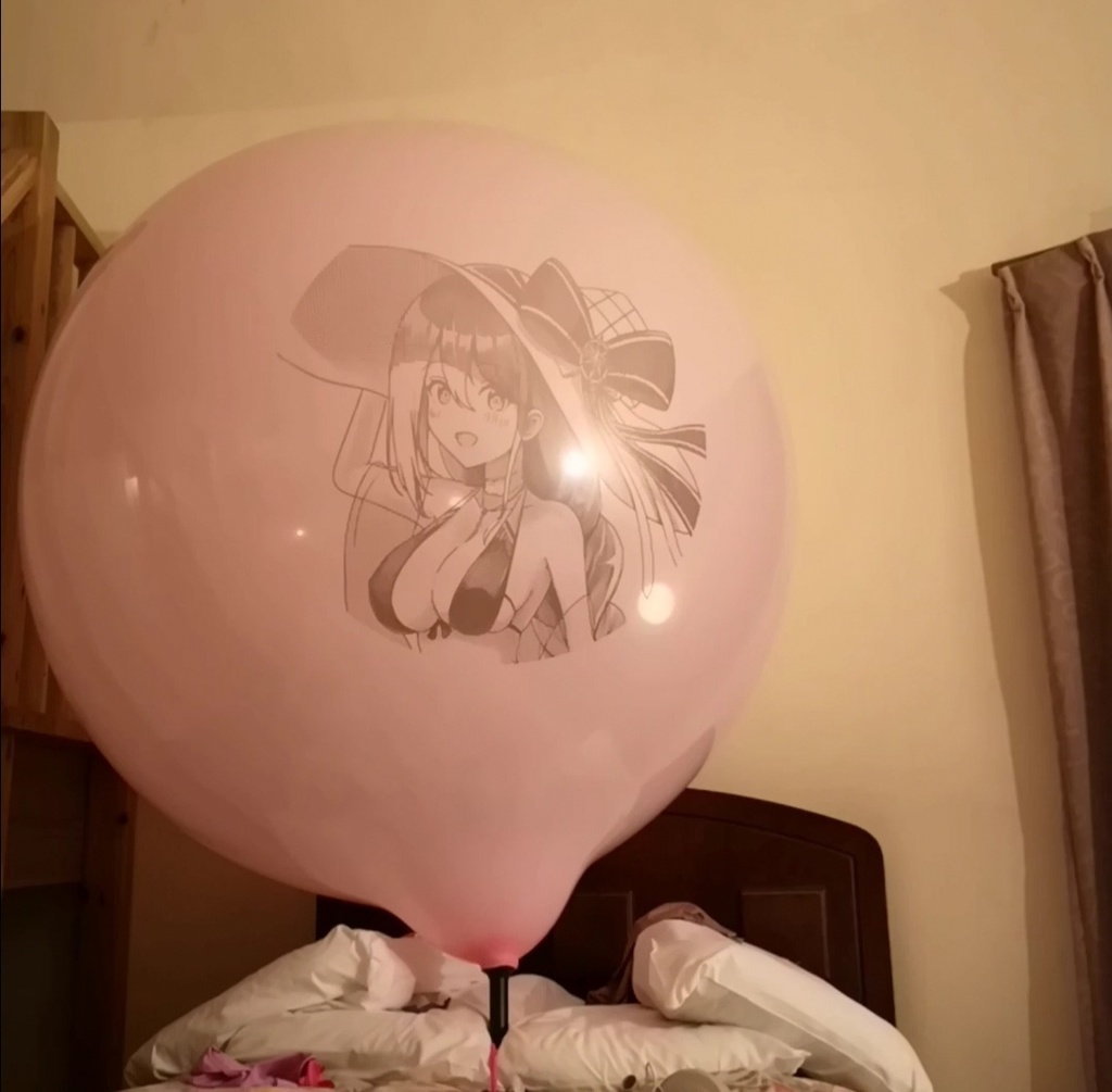 アクィラ風船 割り動画 (Aquila balloon popping video)