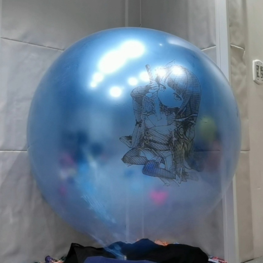 雷電ちゃん風船割り動画 Raiden chan balloon popping video