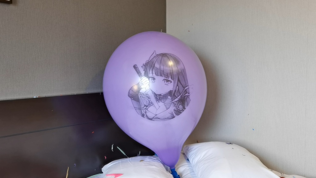 雷電ちゃん風船割り動画 Raiden chan balloon popping video