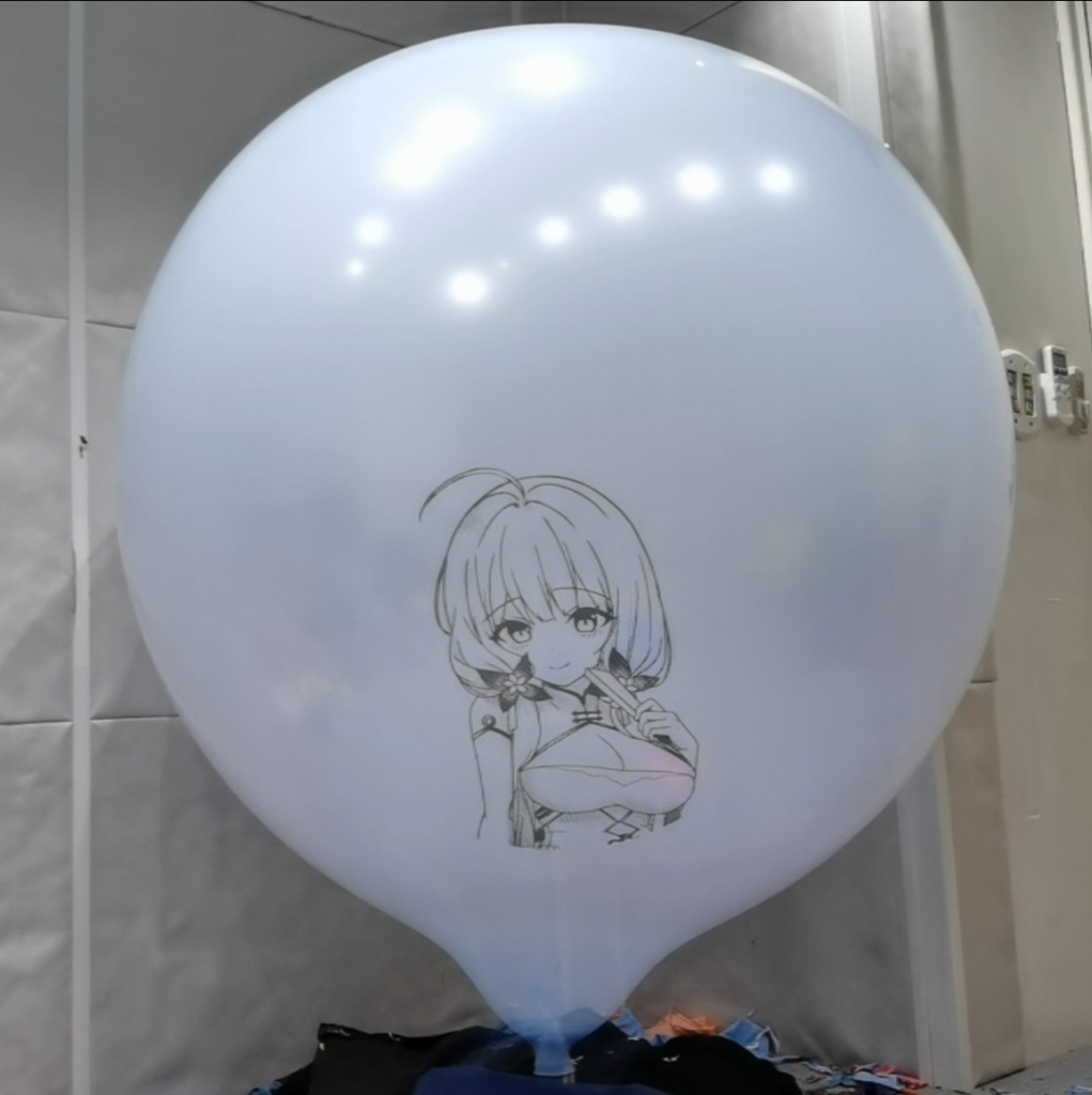 イラストリアス風船割り動画 Illustrious balloon popping video