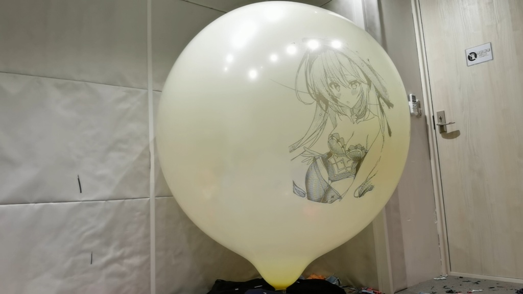 モナ風船割り動画