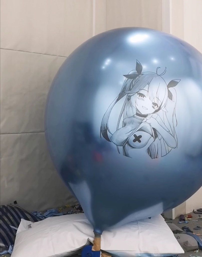 プリンツ・オイゲン風船割り動画 Prinz Eugen balloon popping video
