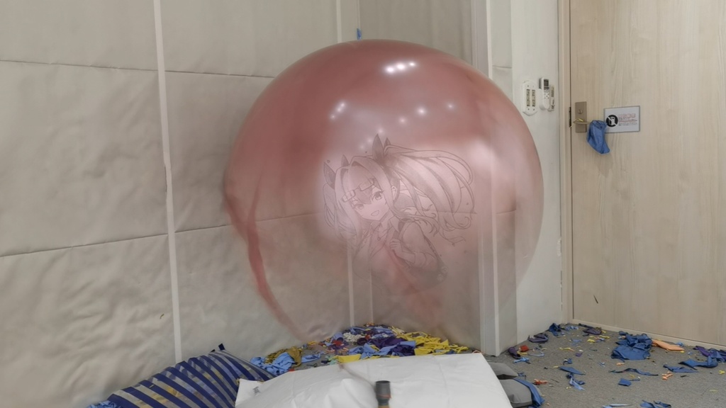 ブレマートンJK風船割り動画 Bremerton balloon popping video