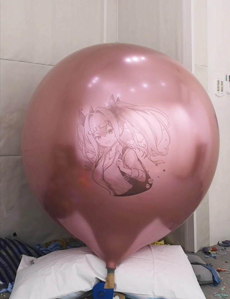 ブレマートンJK風船割り動画 Bremerton balloon popping video