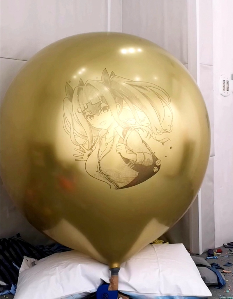 ブレマートンJK風船割り動画 Bremerton balloon popping video