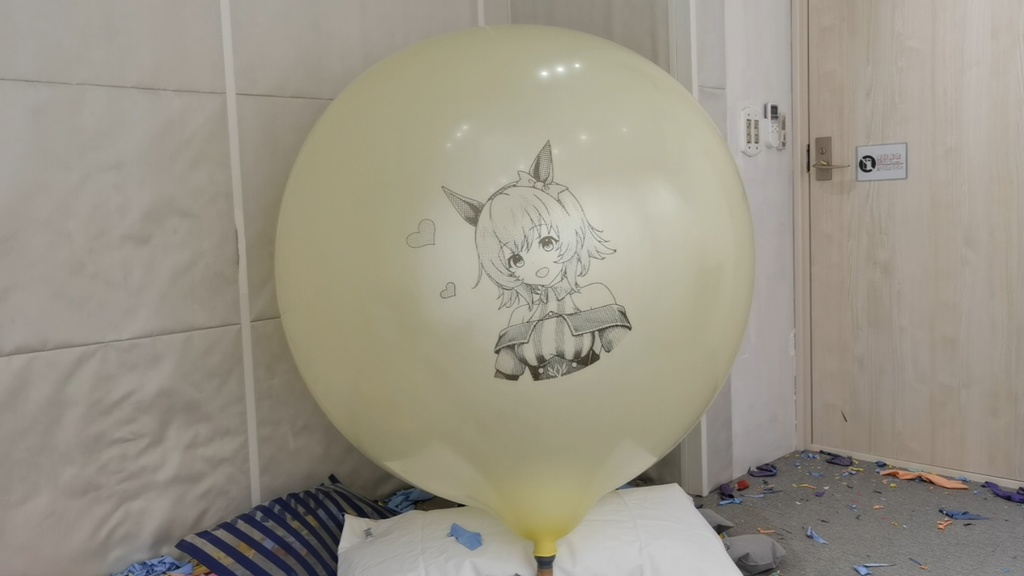 カレンちゃん風船割り動画 Curren Chan balloon popping video