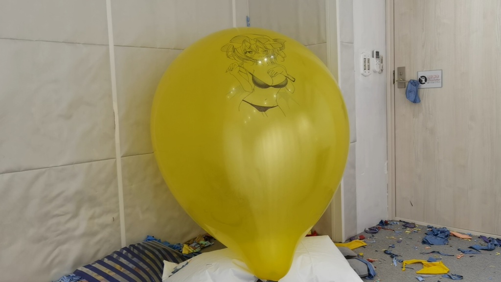 レミリア風船割り動画 Remilia balloon popping video