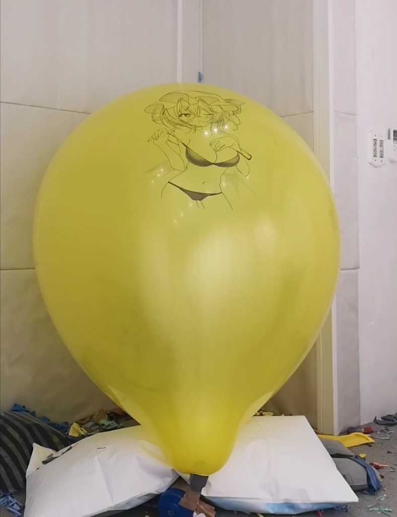 レミリア風船割り動画 Remilia balloon popping video