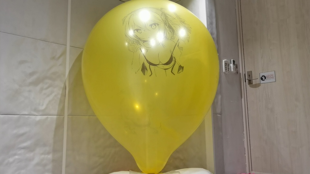 フラン風船割り動画 Flandre balloon popping video