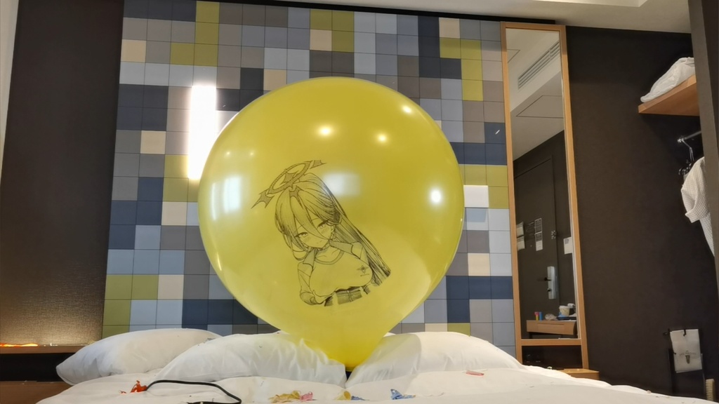 ハスミ風船割り動画 Hasumi balloon popping video