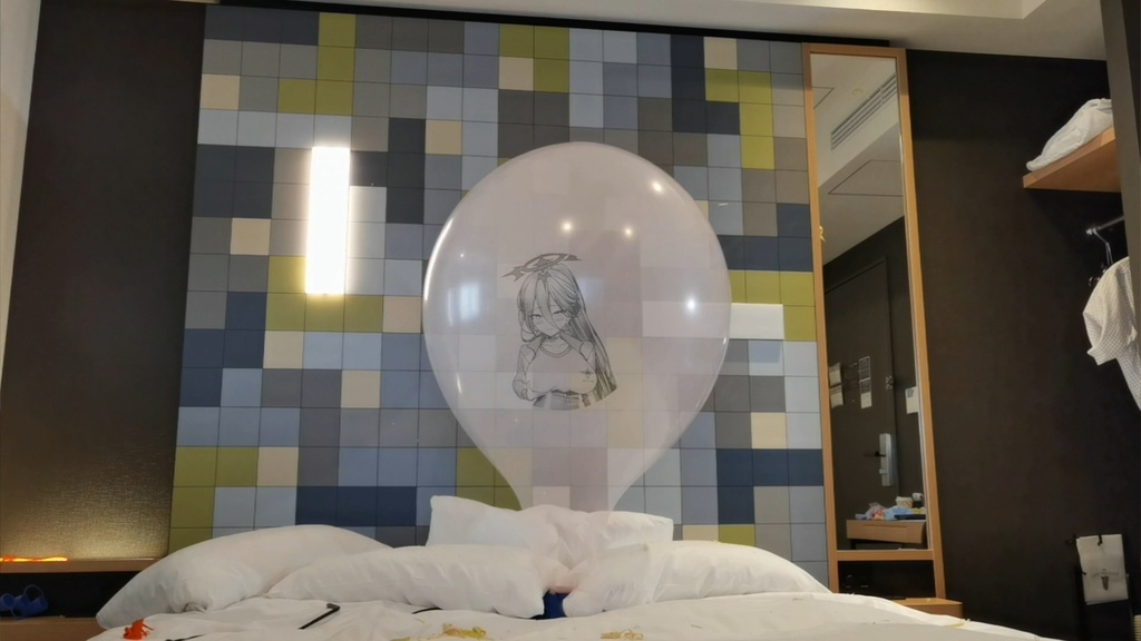 ハスミ風船割り動画 Hasumi balloon popping video