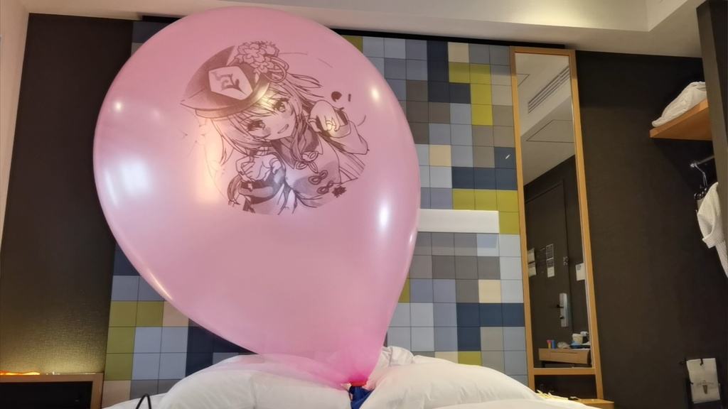 胡桃風船割り動画 Hutao balloon popping video